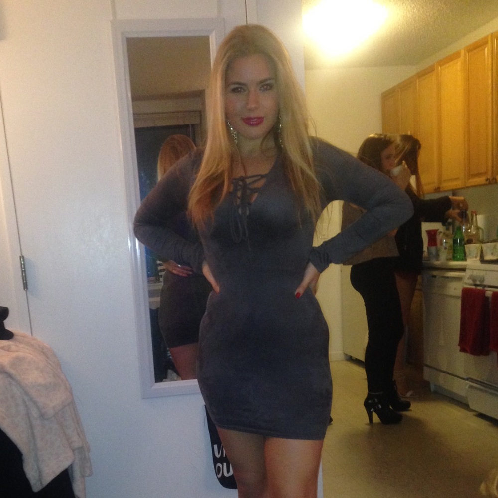 Velvet grey bodycon mini dress!